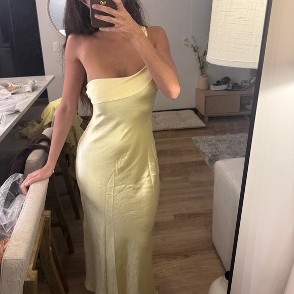 CALIX MIDI DRESS - ONE SHOULDER SLIP DRESS IN BUTTER - Picture 1 of 7